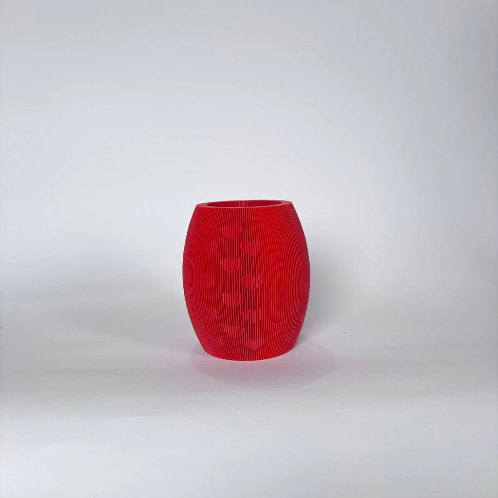 00043 - Red Vase with hearts