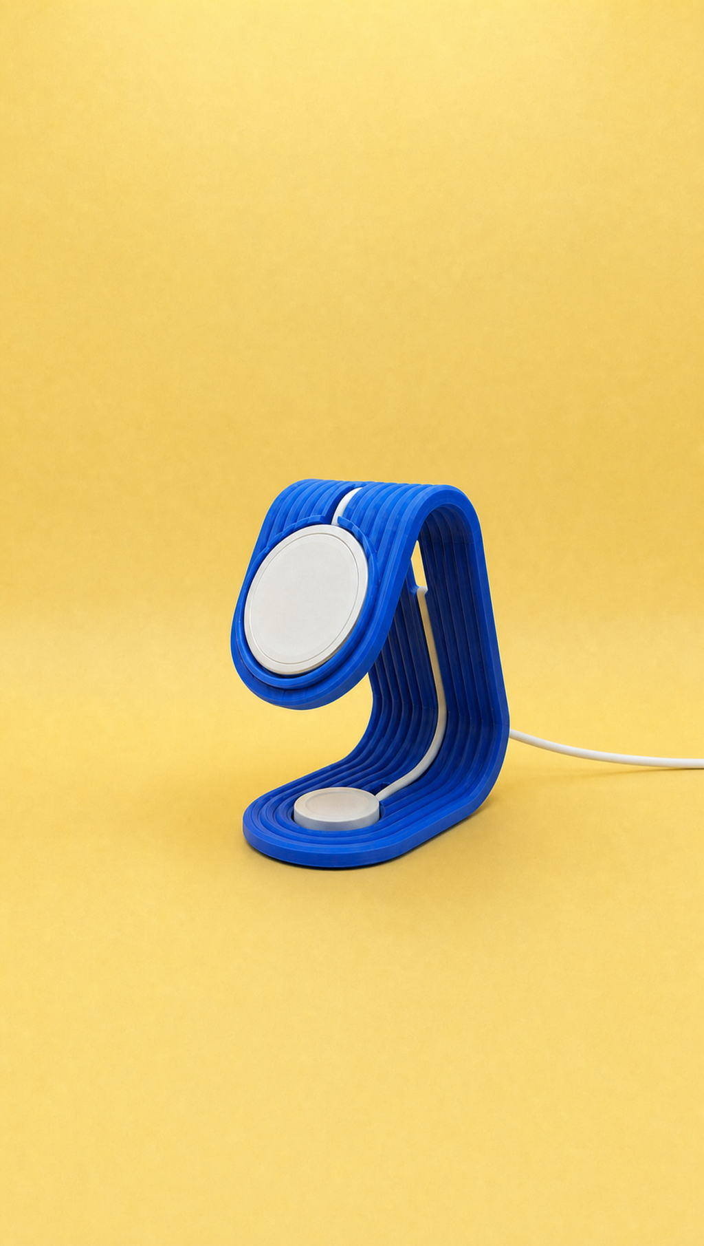 00132 - iPhone & apple watch wireless charger stand